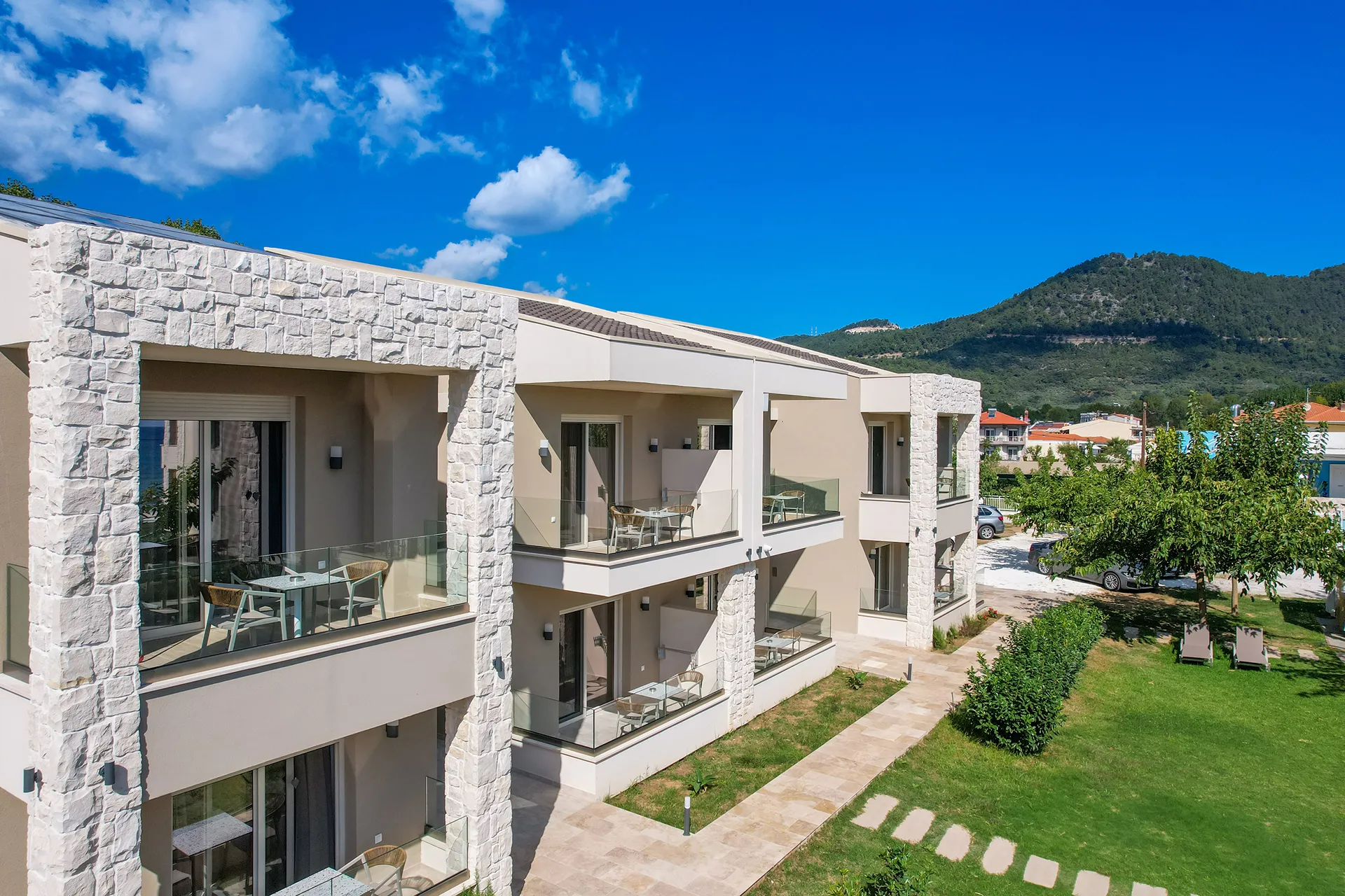 Tiara Holidays - Iliorama Seaside Luxury Suites & Apartments - spoljašnji izgled